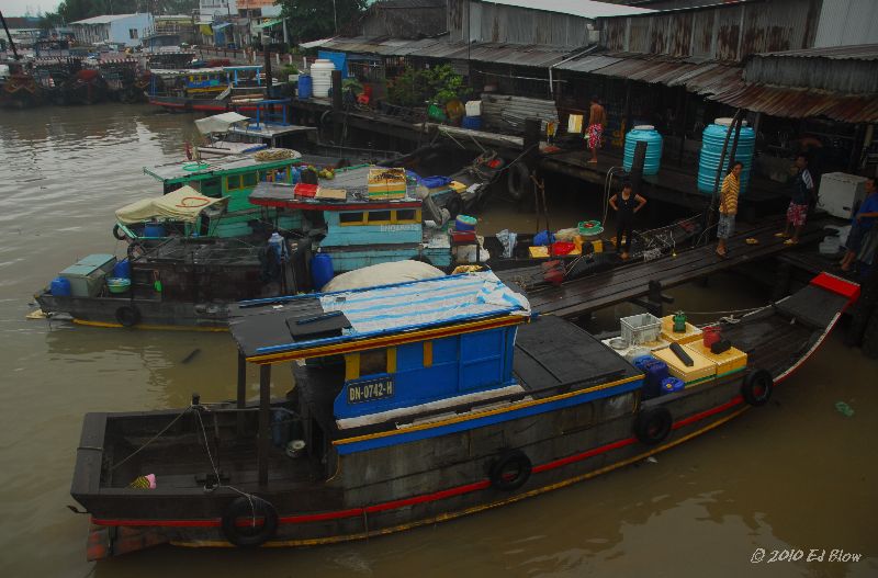 Market Boats